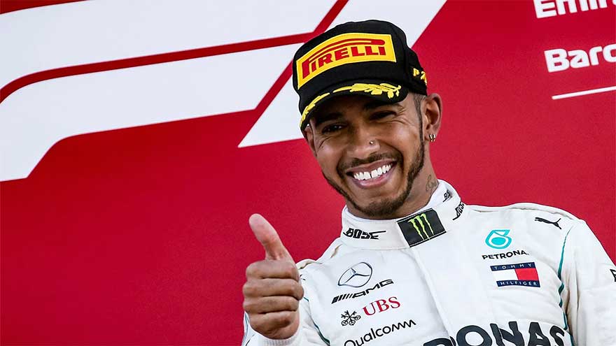 Hamilton dismisses Ferrari exit claims