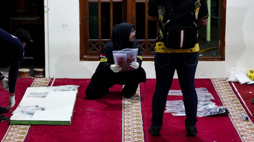 Indonesia police find possible explosive powder in Jakarta mosque blasts