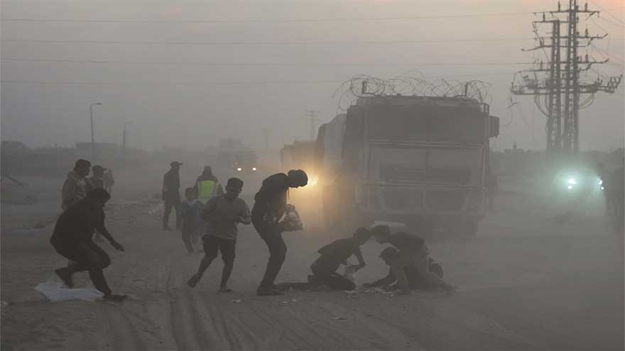 Gaza death toll tops 69,000 as Israel and Hamas again exchange remains