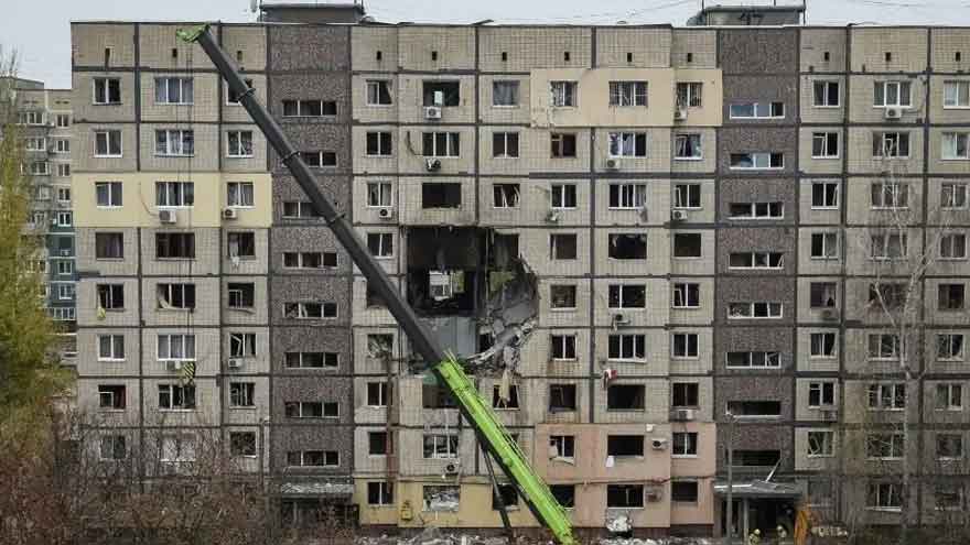 'Massive' Russian air attack kills four in Ukraine