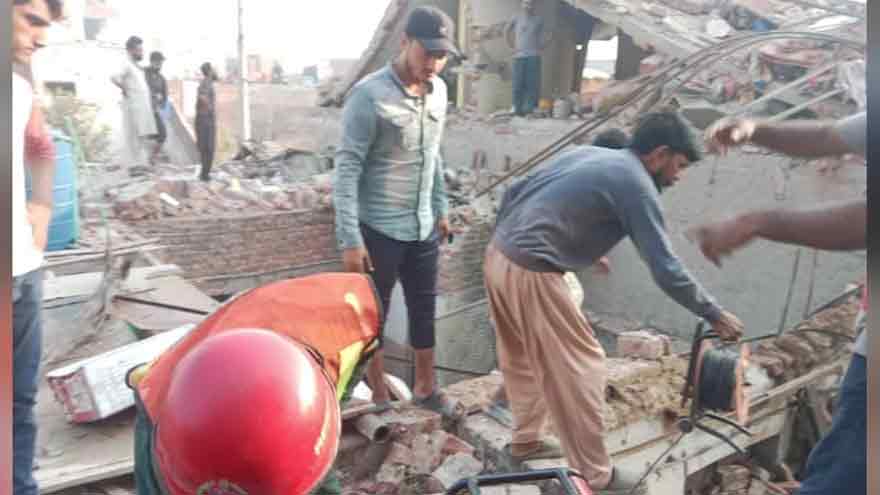 Three dead, 7 injured in Lahore cylinder blast