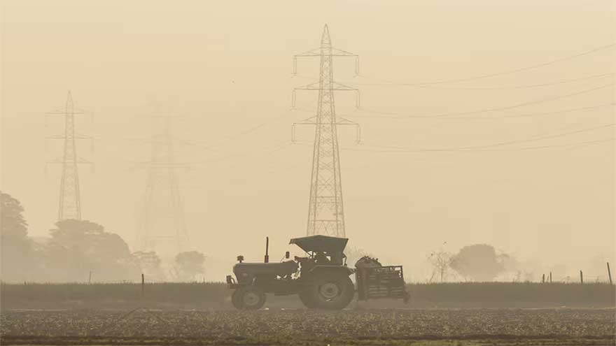 New Delhi police detain dozens in anti-pollution protests