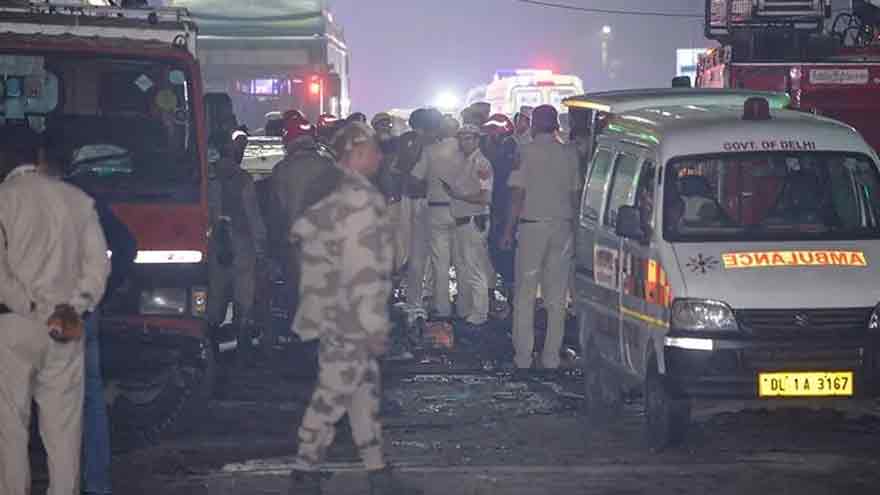 Eight dead in explosion near Red Fort in India's New Delhi