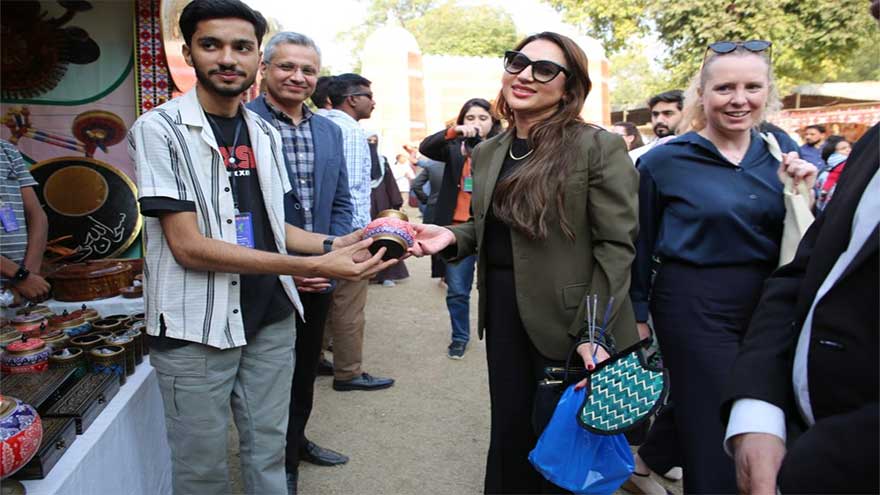 Lok Mela attracts massive crows on fourth day in Islamabad