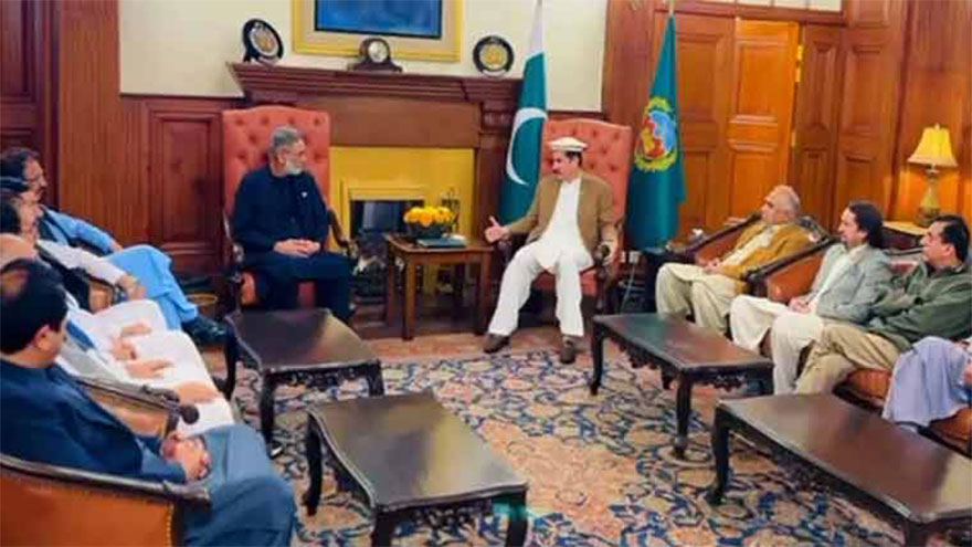 PTI delegation meets Governor KP; invites him to attend Peace Jirga
