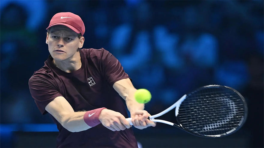 Sinner cruises past Zverev and into last four of ATP Finals