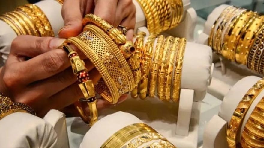 Gold prices in Pakistan surge sharply after two-day pause