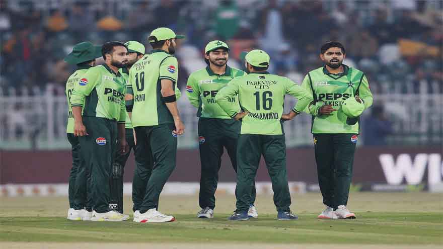 Sri Lanka set 212-run target for Pakistan in third ODI