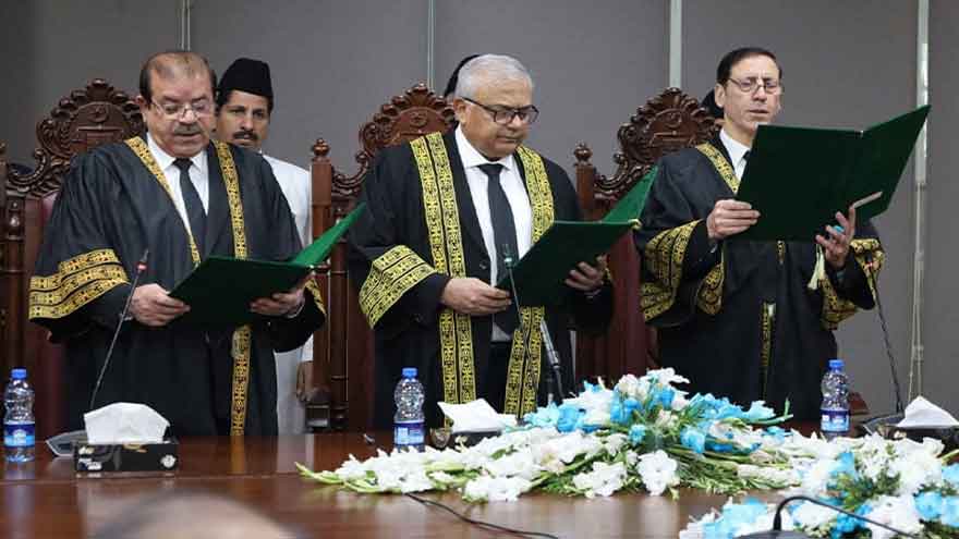 Federal Constitutional Court becomes operational as two new judges sworn in