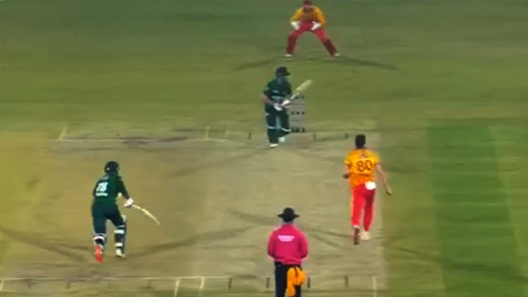 سہ ملکی ٹی20 سیریز: زمبابوے کا پاکستان کو جیت کے لیے 148رنز کا  ہدف  