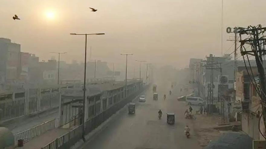 Lahore air quality sees slight improvement after prolonged smog