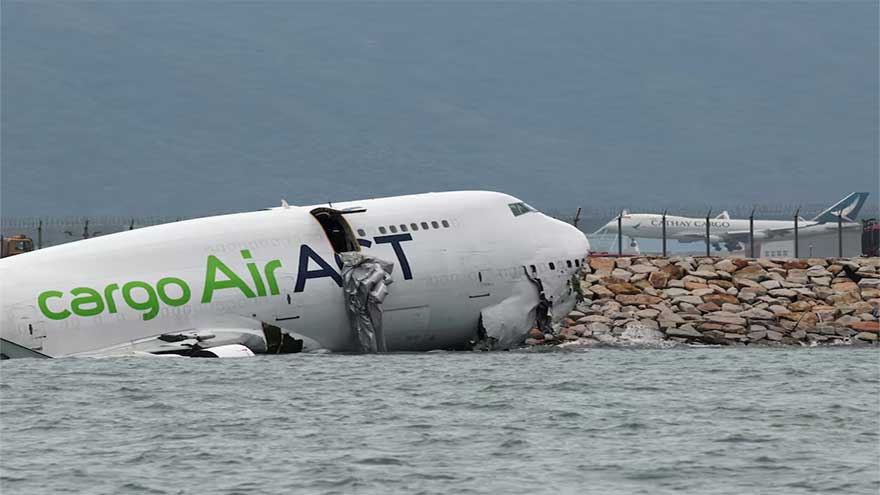 Cargo plane engine accelerated before fatal Hong Kong crash, investigators say