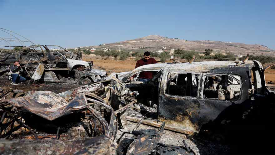 Israeli forces kill two Palestinian teens in escalating West Bank violence