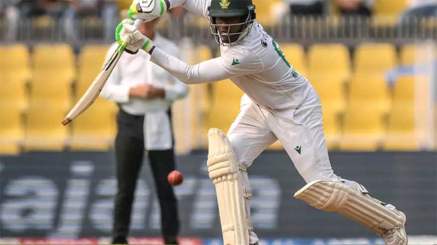 Muthusamy's maiden Test century powers South Africa to 428-7