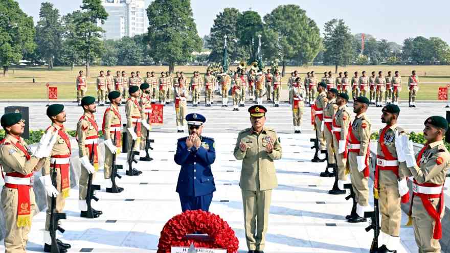 Top Saudi military commander calls on Field Marshal Asim Munir at GHQ
