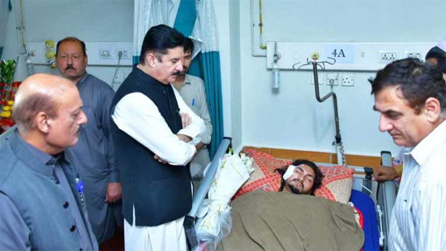 Governor Kundi visits LRH, inquires about health of FC blast victims
