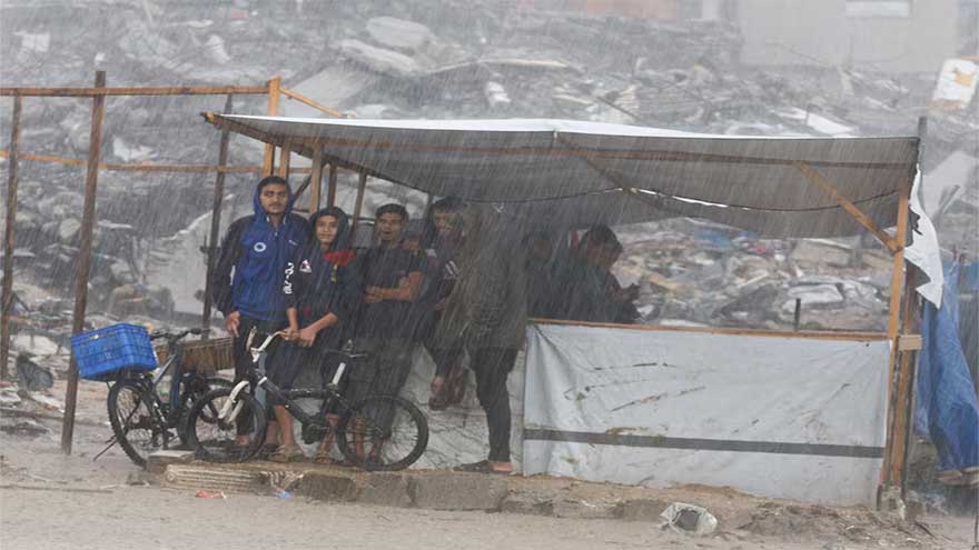 Floods swamp homeless Palestinians' tents in Gaza as winter looms