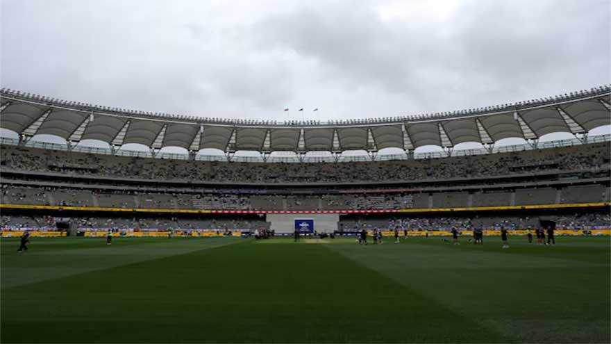 Perth Stadium make biggest food donation after two-day Ashes Test