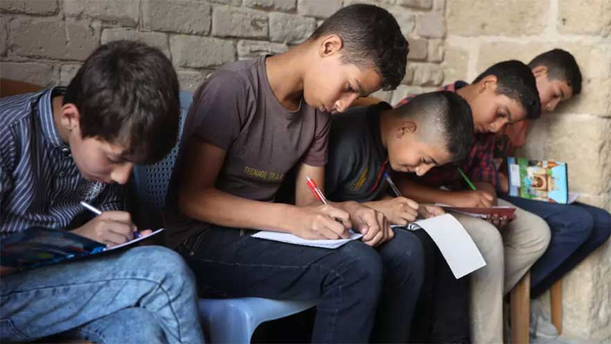 Dunya News Schools but no books: Gaza's children return to makeshift classrooms