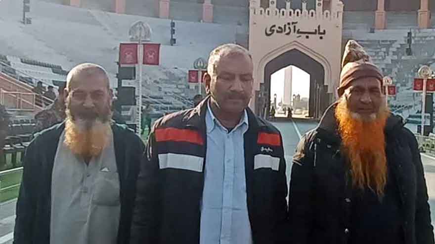 Three Pakistani prisoners released from India return home