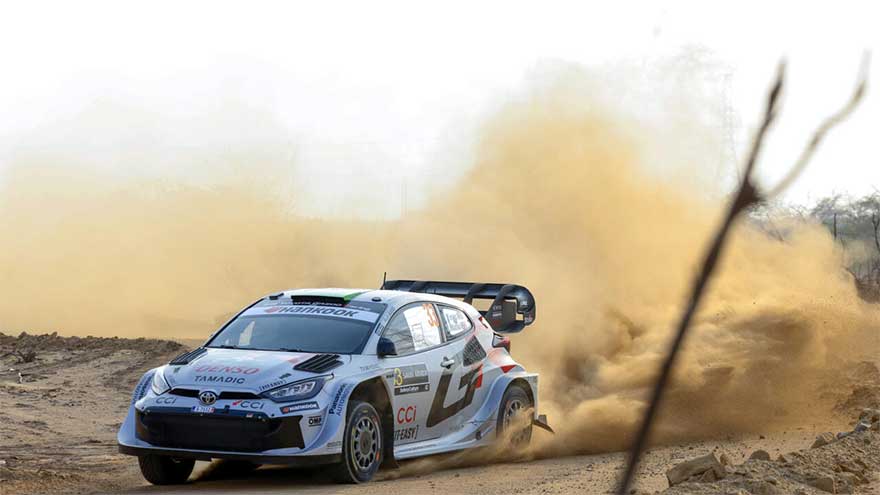 Advantage Ogier as Evans' title hopes punctured at Rally Saudi Arabia