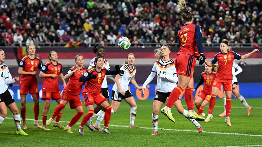Spain hold Germany in first leg of Women's Nations League final