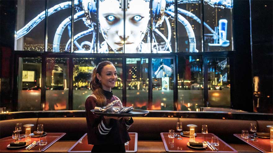 'Dinosaur tartare' and holograms: Dubai AI chef sparks awe and ire