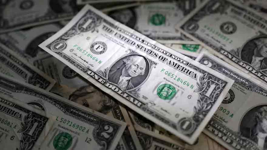 Dollar on defensive as US government shutdown looms