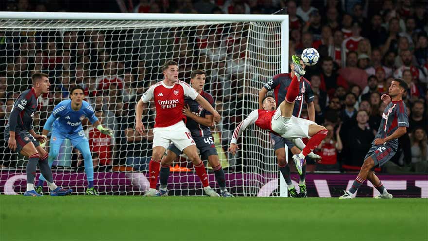 Martinelli extends Arsenal's perfect start in Champions League