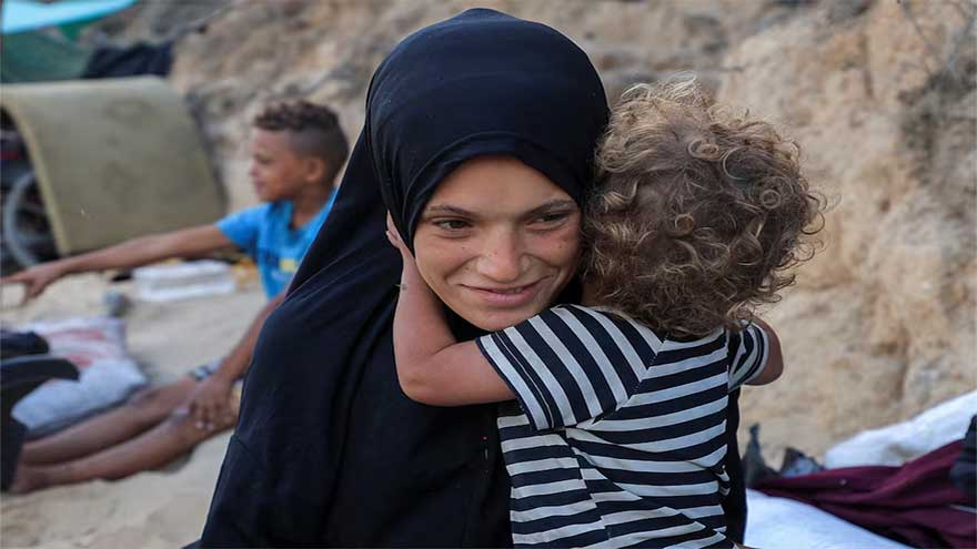 Gaza mother clings to her sick daughter after losing twin babies in midst of war