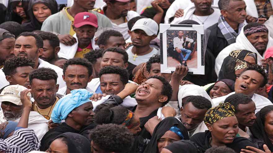 Scaffolding collapse in Ethiopian church kills at least 36