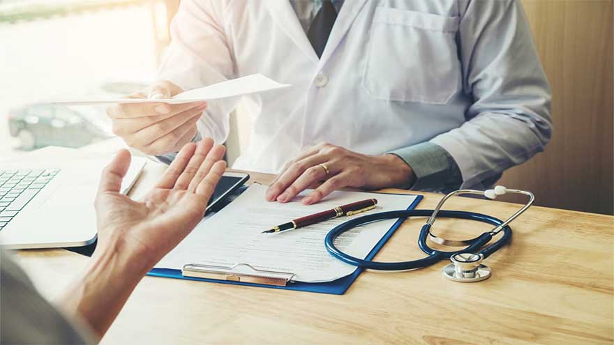 Judge criticises doctor's illegible handwriting, suggests medical schools should teach penmanship