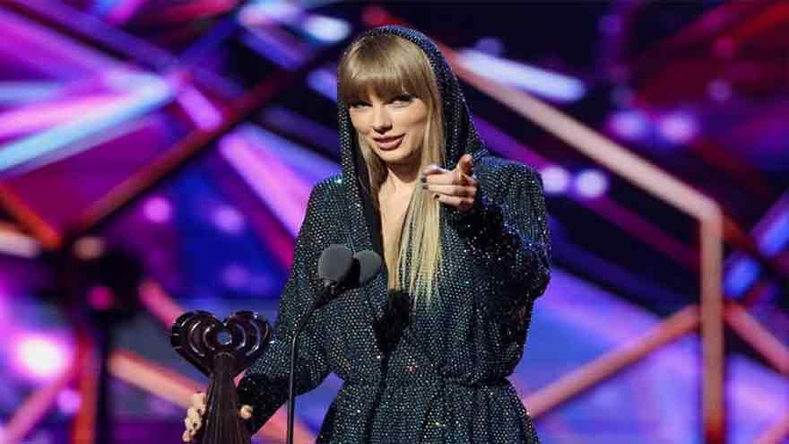 Taylor Swift releases new album: 'The Life of a Showgirl'