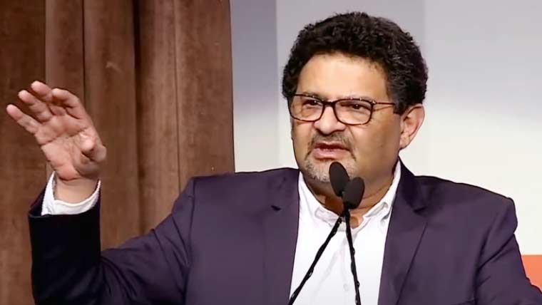 نچلی سطح پر اختیارات منتقل نہیں کرنے تو پھر صوبے بنائیں: مفتاح اسماعیل