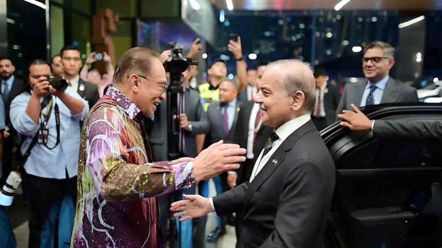 PM Shehbaz arrives in Kuala Lumpur to hold talks with Malaysian leadership