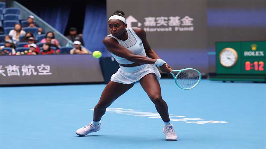 Anisimova ousts Gauff, Noskova stuns Pegula to reach China Open final