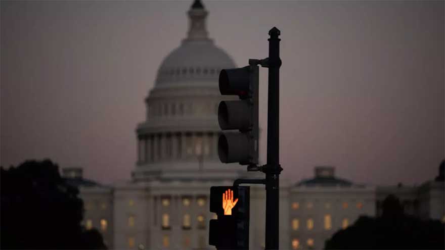 US government shutdown may last weeks, analysts warn