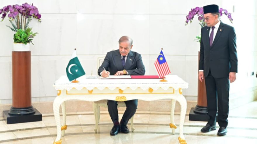 Pakistan, Malaysia ink MoUs across defence, IT, education and tourism