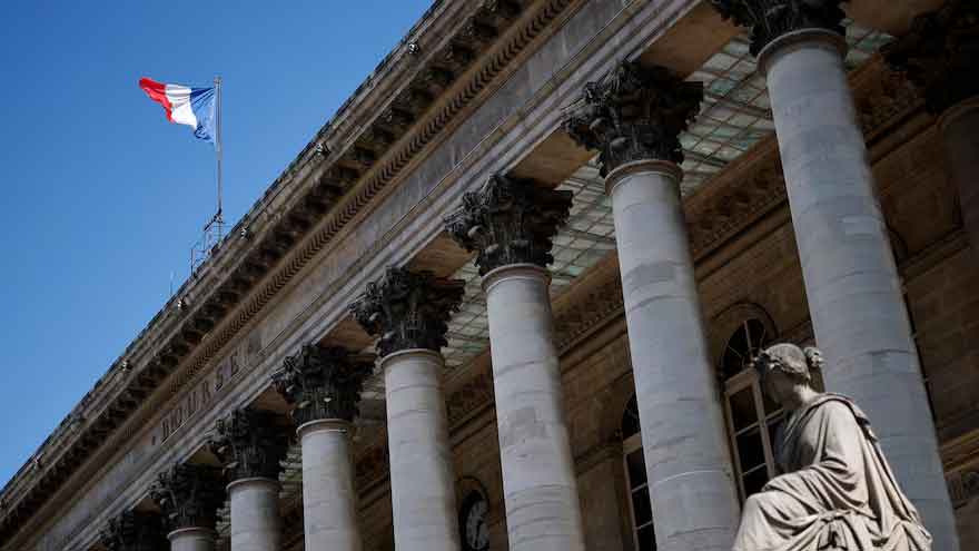 France's political paralysis sparks fresh credit rating warnings