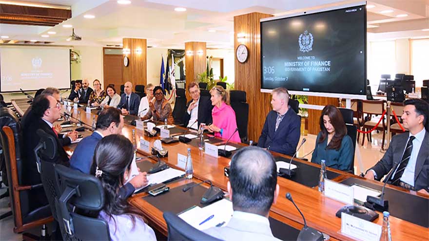 Pakistan plans to access USD, Euro, Islamic Sukuk markets: FinMin