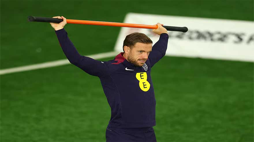 Veteran Henderson says he is not in England team to be a cheerleader