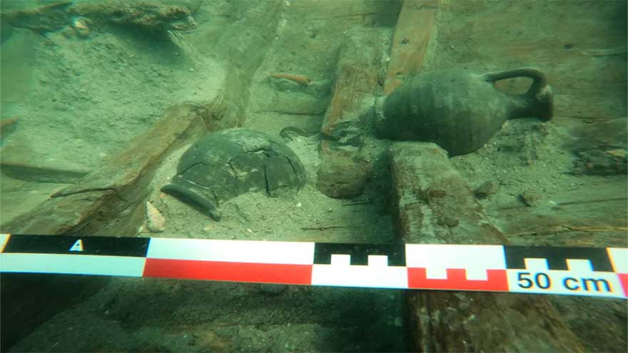 Ancient Roman shipwreck found underwater as divers find treasure on boat sunk in storm