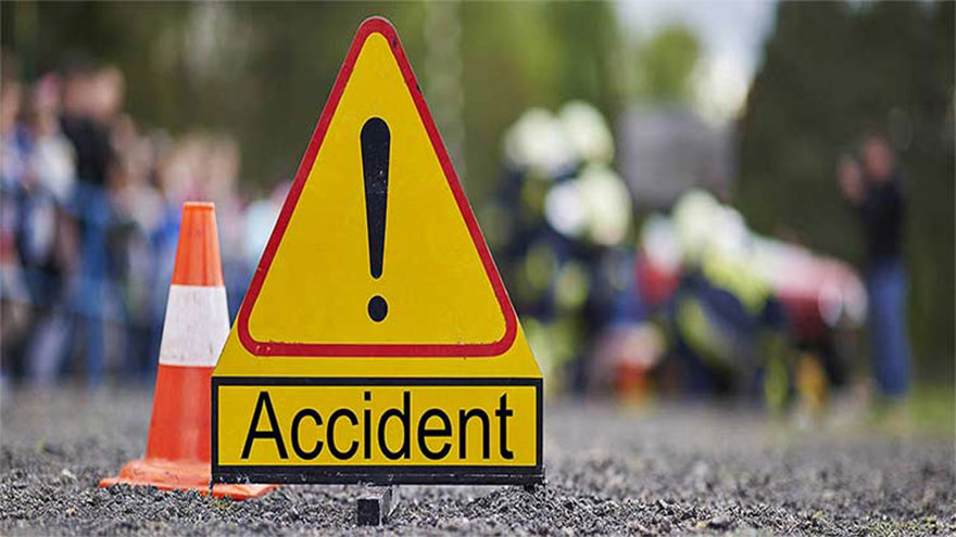 Three killed in Larkana road accident