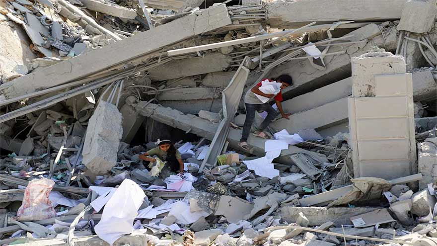 Gazans stream back home as Israel-Hamas ceasefire holds