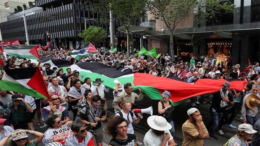 Pro-Palestinian rallies held in Australia and across Europe as Gaza truce holds