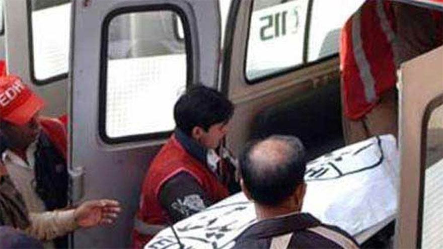 Man killed after being hit by car in Karachi