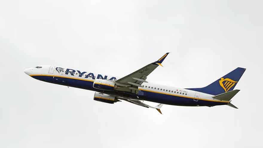 Ryanair cuts German winter traffic, cites failure to lower taxes