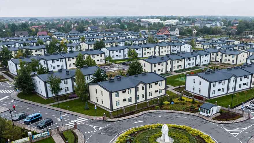 US developer builds homes for displaced Ukrainians, offering hope despite war and crisis