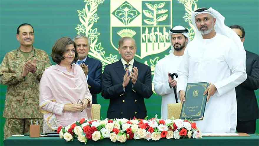 Pakistan, UAE sign deal for privatisation of First Women Bank under G2G framework