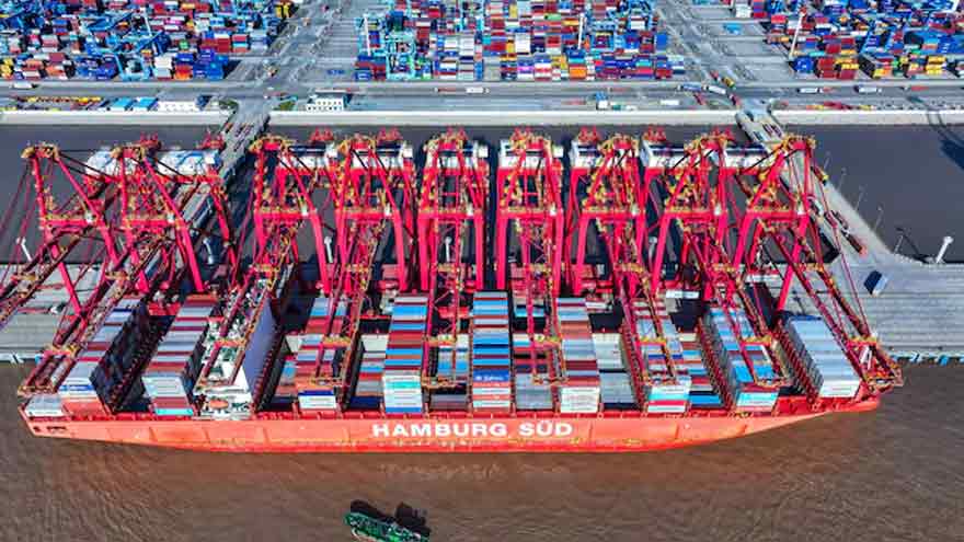 Trump says 100pc tariffs on China not sustainable, still plans to meet Xi